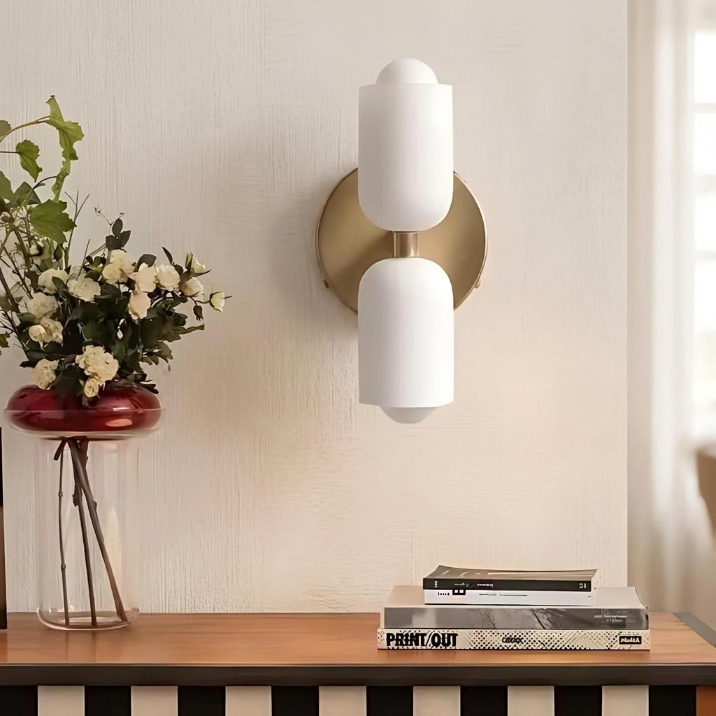 Elegance Collection Wall Light Sconce