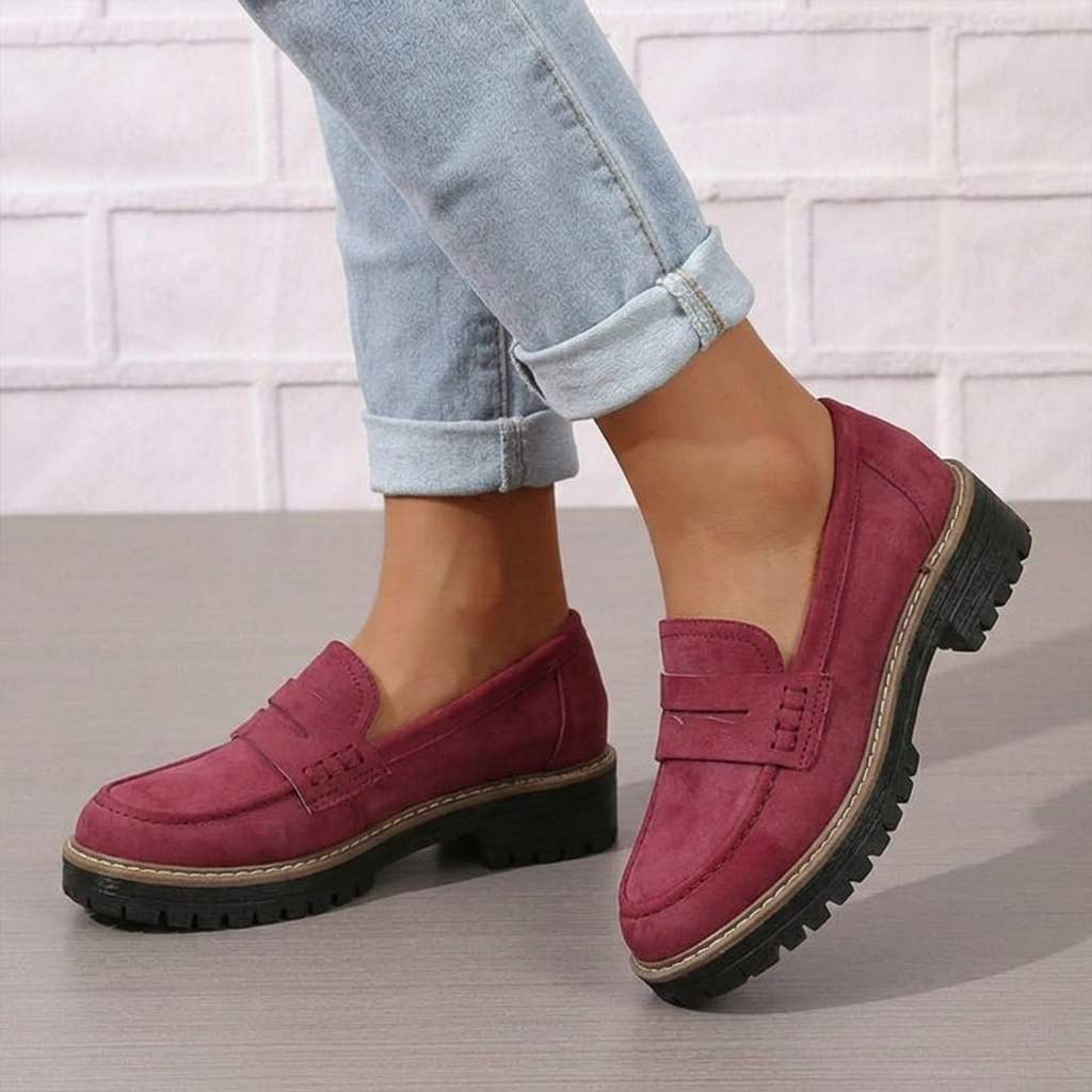 Ella Collection | Black Loafers for Women with Slip-On Design | All-Day Comfort and Elegance